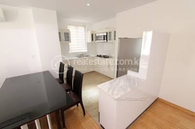 ផ្ទះល្វែង តម្លៃ $2,600