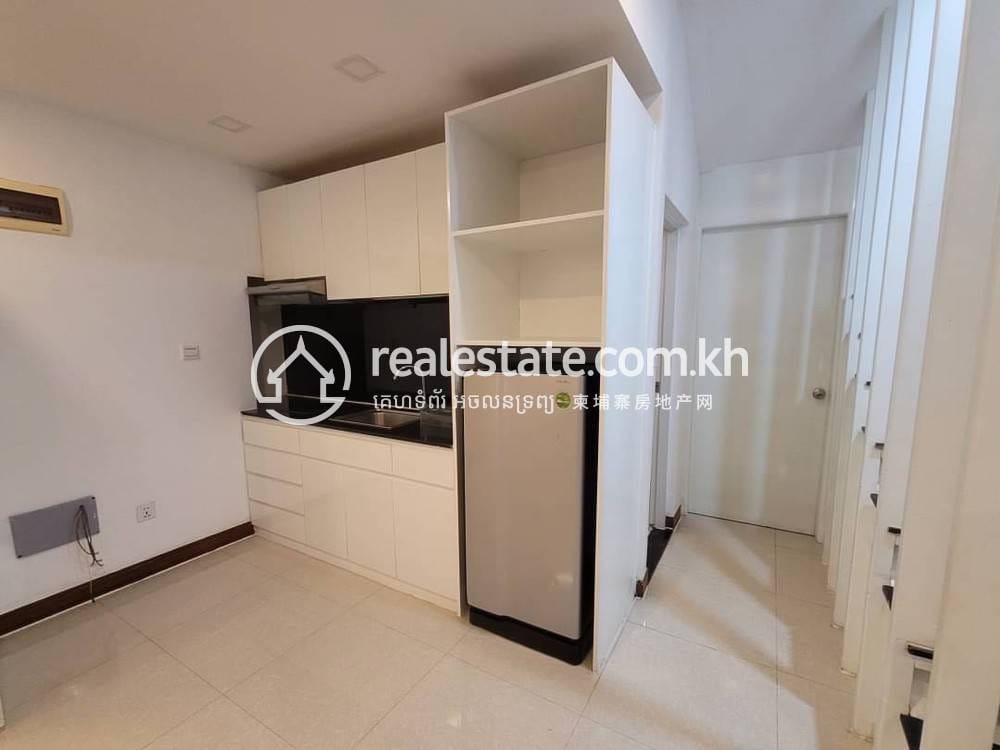 3 Bedrooms Apartment For Rent for $1,300