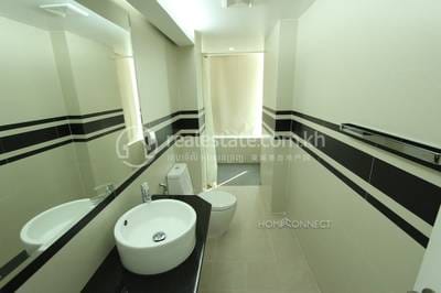 ផ្ទះល្វែង តម្លៃ $1,300