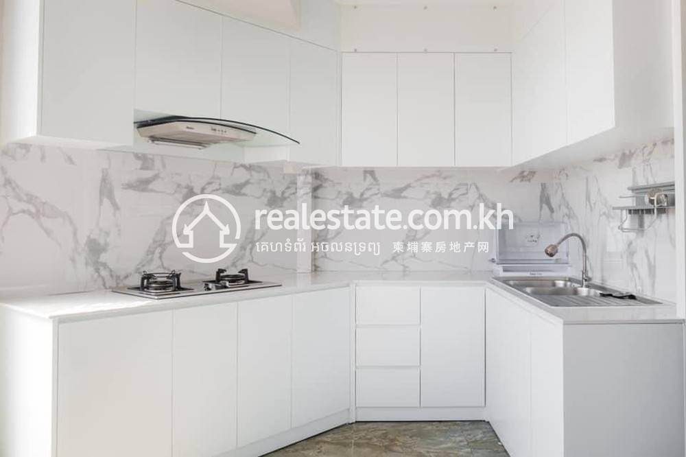 Апартаменты с Обслуживанием Для Аренды in Chamkarmon $650
