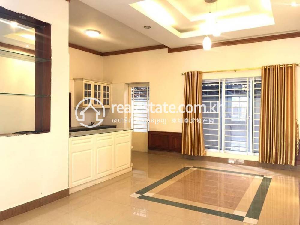 Chbar Ampov别墅出租，价格$1,500