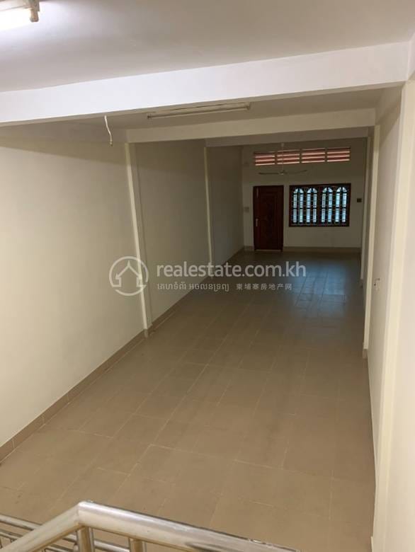Tuek Thla Flat House K pronájmu in Tuek Thla