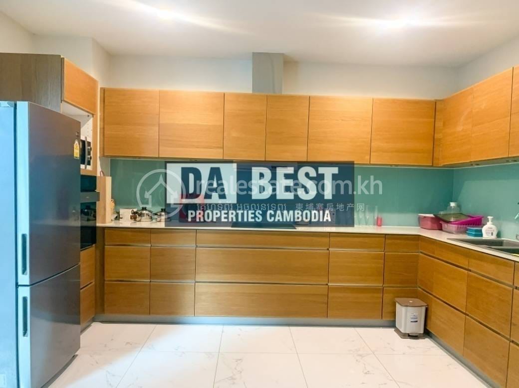 អាផាតមិន សំរាប់ជួល នៅDaun Penh តម្លៃ $5,500
