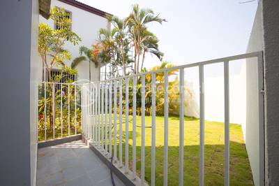 Borey Chomroeun Wattanak | Flat House Na prodej with 2 Parking Space