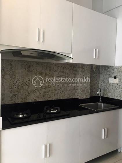 Emerald Hotel and Apartment | អាផាតមិន សំរាប់ជួល នៅ, ផ្សារដេប៉ូ១, ទួលគោក, ភ្នំពេញ