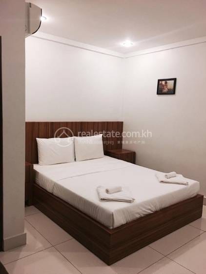 Emerald Hotel and Apartment | 32 sqm Living Size Condo K pronájmu in Toul Kork