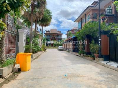    , ទឹកថ្លា, សែនសុខ, ភ្នំពេញ