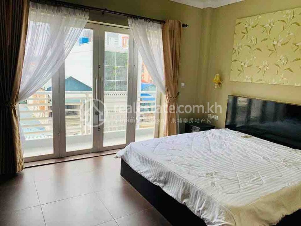 ផ្ទះល្វែង តម្លៃ $1,500