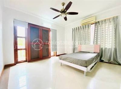     , Tonle Bassac, Chamkarmon, พนมเปญ