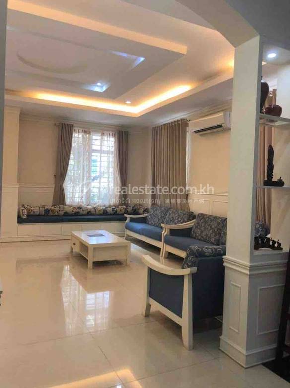 Phnom Penh Thmey Vila K pronájmu in Phnom Penh Thmey