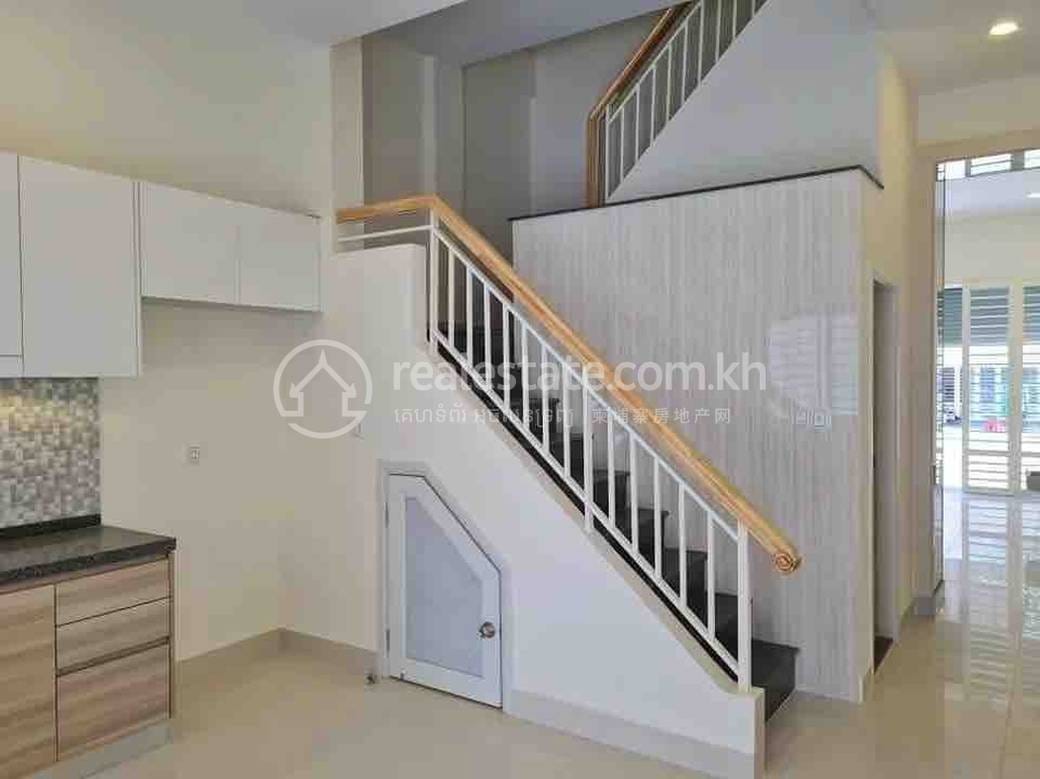 Boeung Prolit, 7 Makara에 있는 7 Makara 상가주택 매매 $168,000