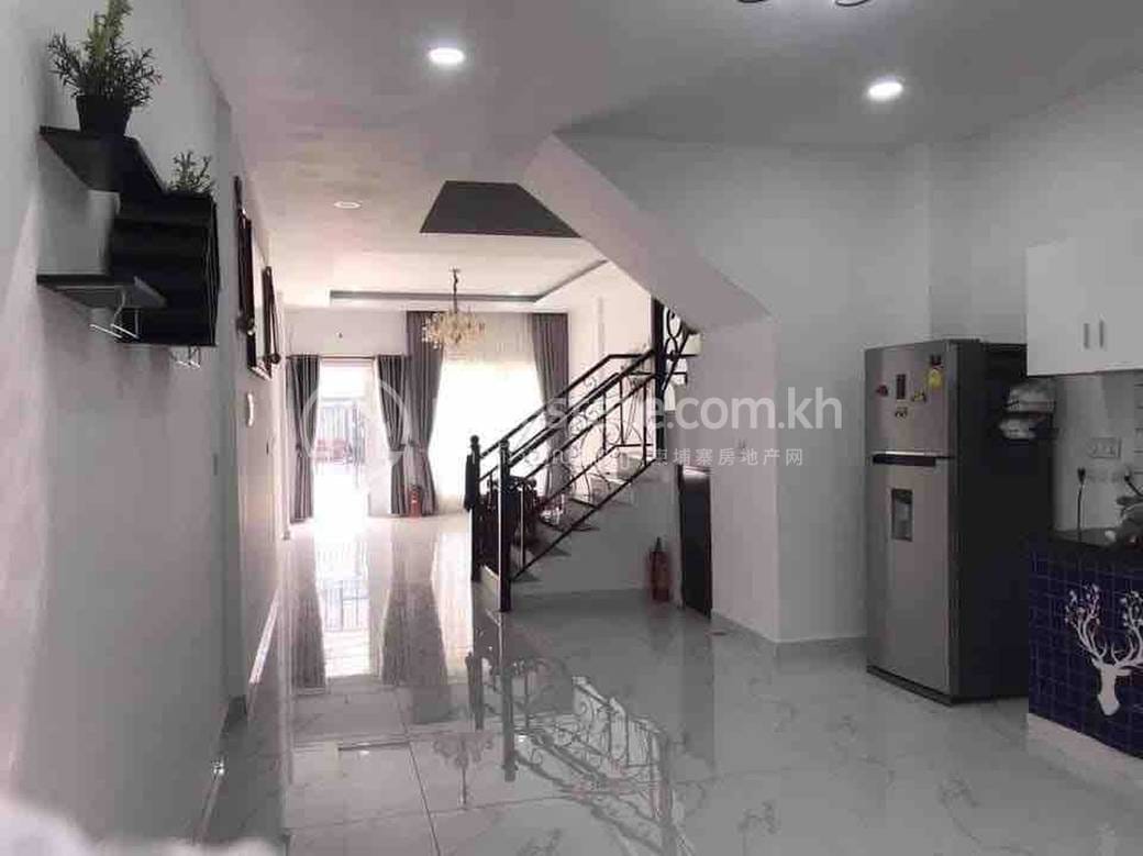 Chbar Ampov I ลิงก์เฮ้าส์ สำหรับเช่า ใน Chbar Ampov I