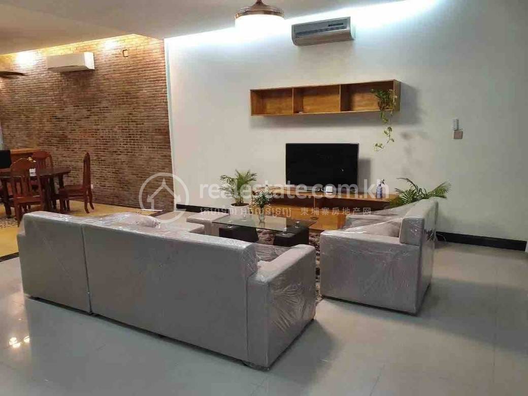 $2,500 Villa