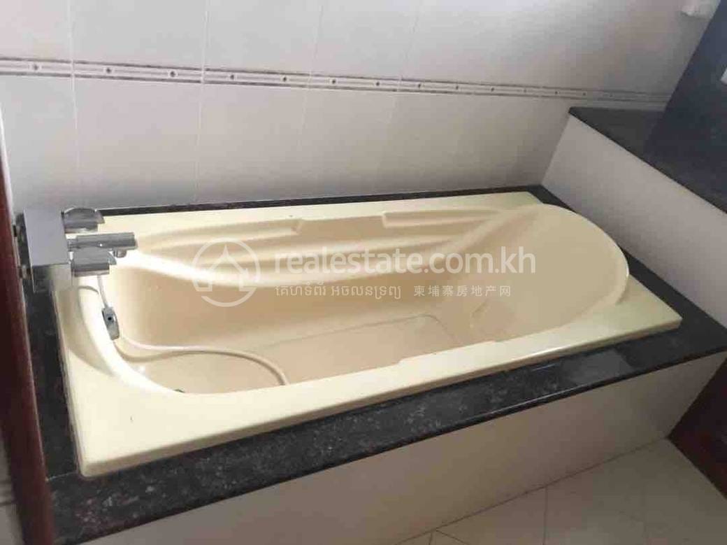 BKK 1 Villa For Rent in BKK 1