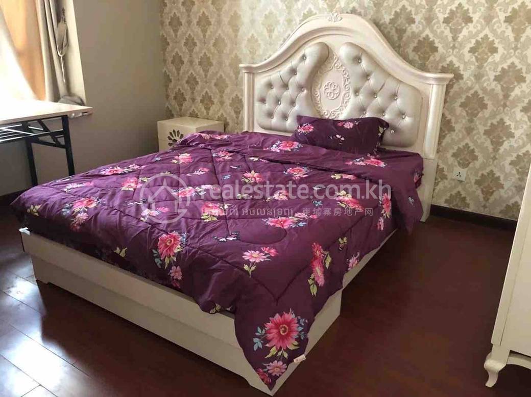Chamkarmon Condo For Rent in Chamkarmon