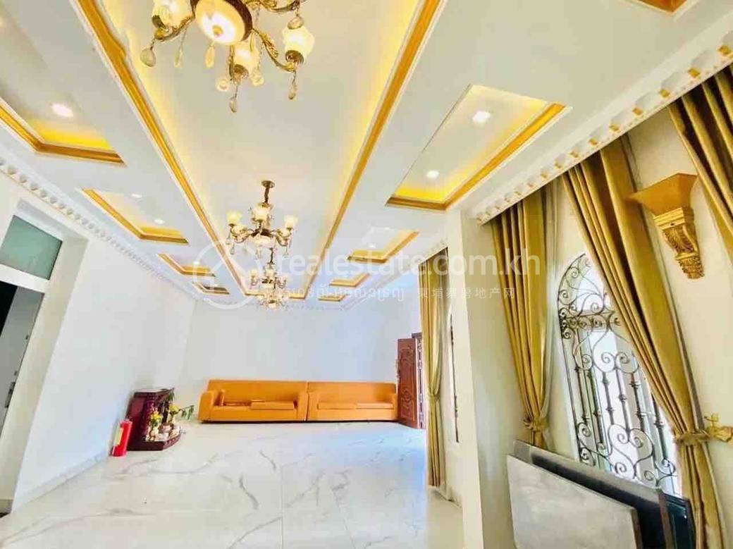 $15,000 Vila