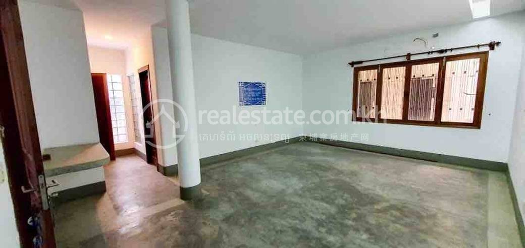 Daun Penh วิลล่า สำหรับเช่า ใน Chakto Mukh Daun Penh $4,000