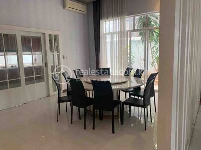 residential Villa for rent in Tonle Bassac ID 196033