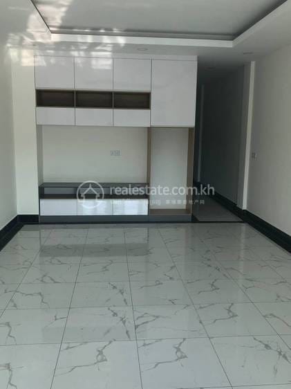 Sen Sok House and lot สำหรับขาย ใน Phnom Penh Thmey Sen Sok $250,000