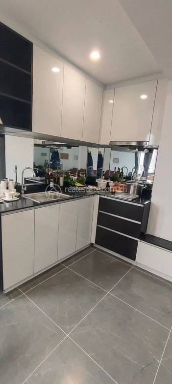 Studio K pronájmu in 7 Makara $350