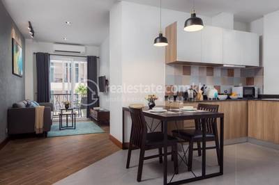 Lin Ellis Apartment
