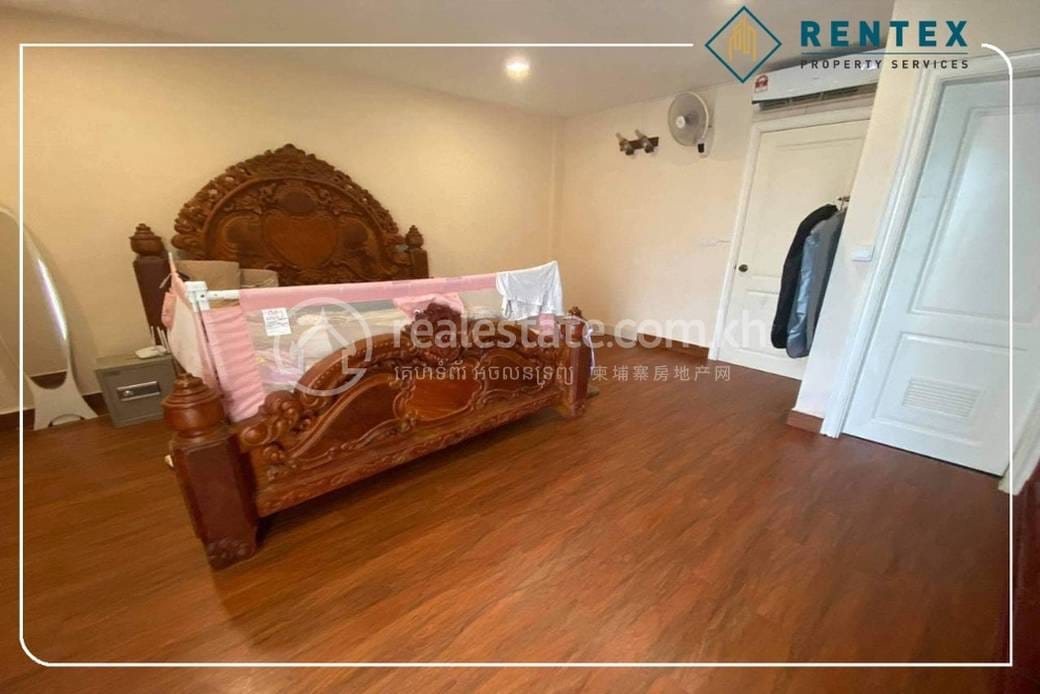 60 sqm Living Size Vila K pronájmu in Sen Sok