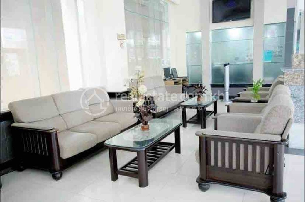Daun Penh Building For Rent in Chakto Mukh Daun Penh $15,000
