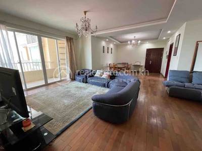 Chamkarmon Condo For Rent in Tonle Bassac Chamkarmon $1,550