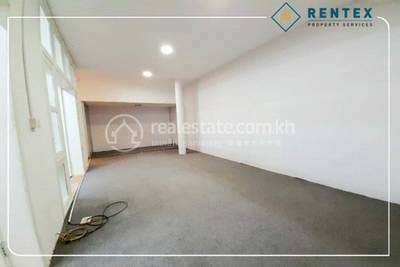 CommercialShophouse For Rent in Boeng Keng Kang $3,000