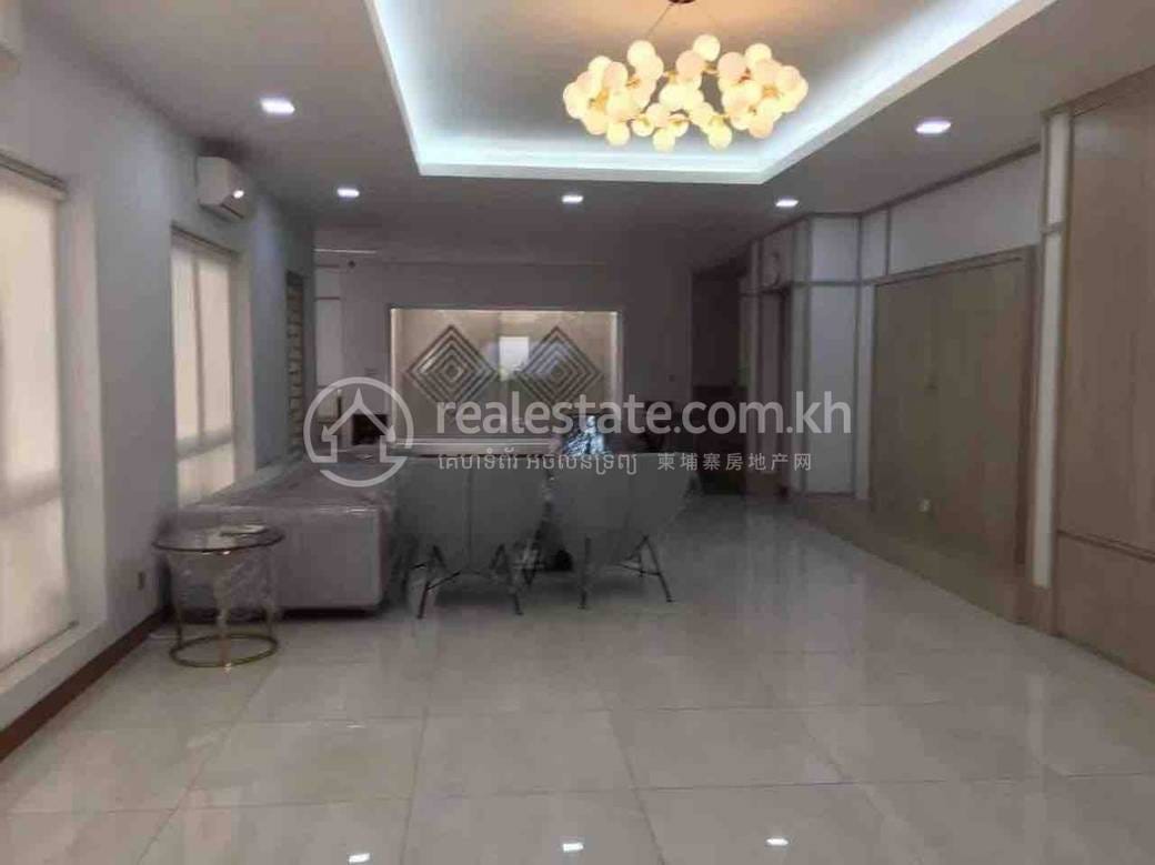 Villa À louer à Olympic, Boeng Keng Kang, Phnom Penh