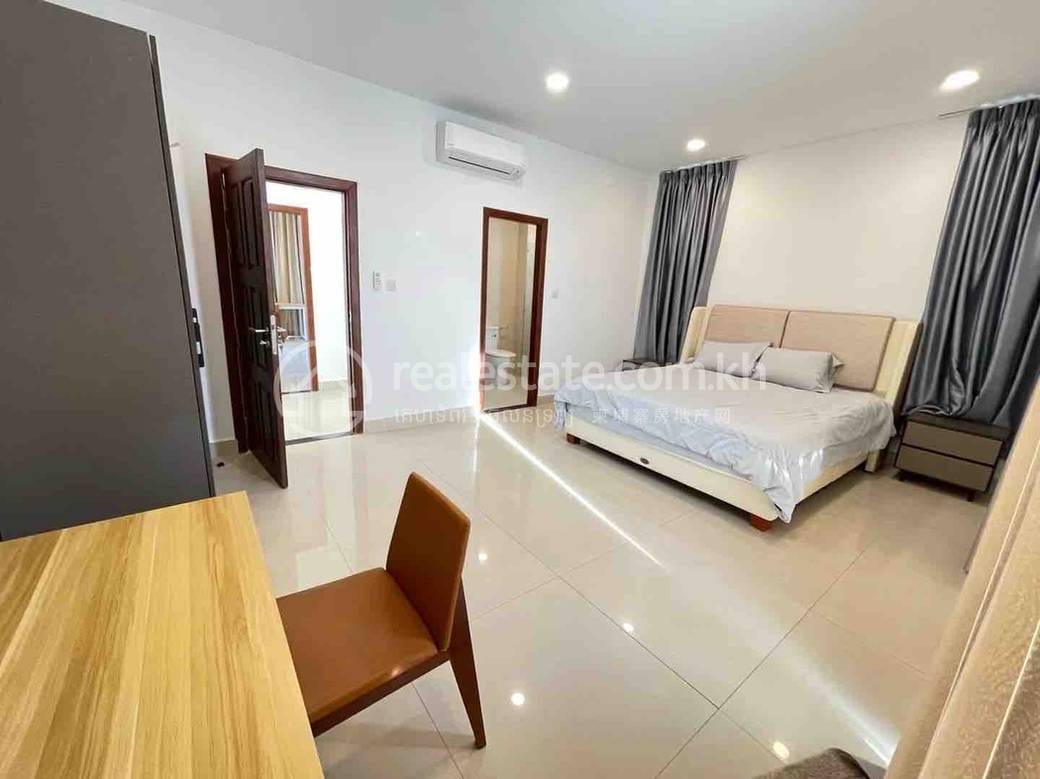 $7,000 Villa