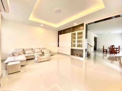 residential Twin Villa for rent ใน Nirouth รหัส 195923