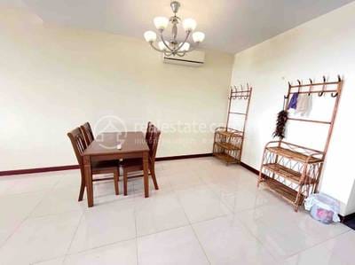$1,200 Condo