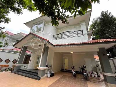 residential Villa for rent in Tonle Bassac ID 196020
