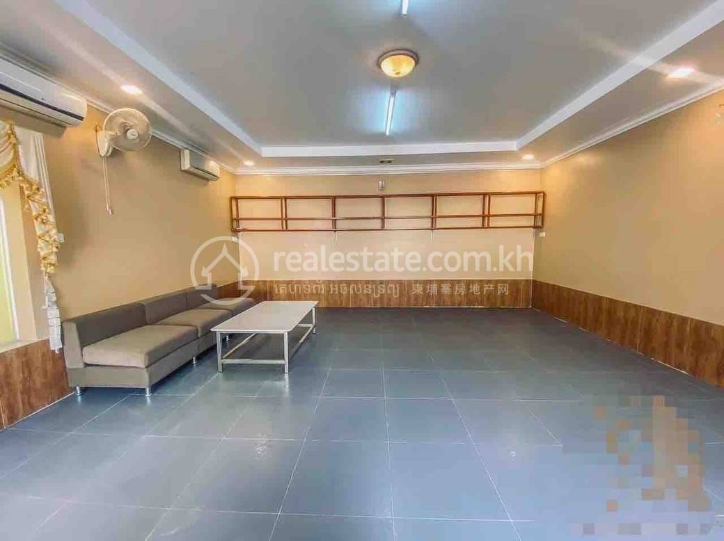 7 Makara Villa À louer à Veal Vong 7 Makara $3,500