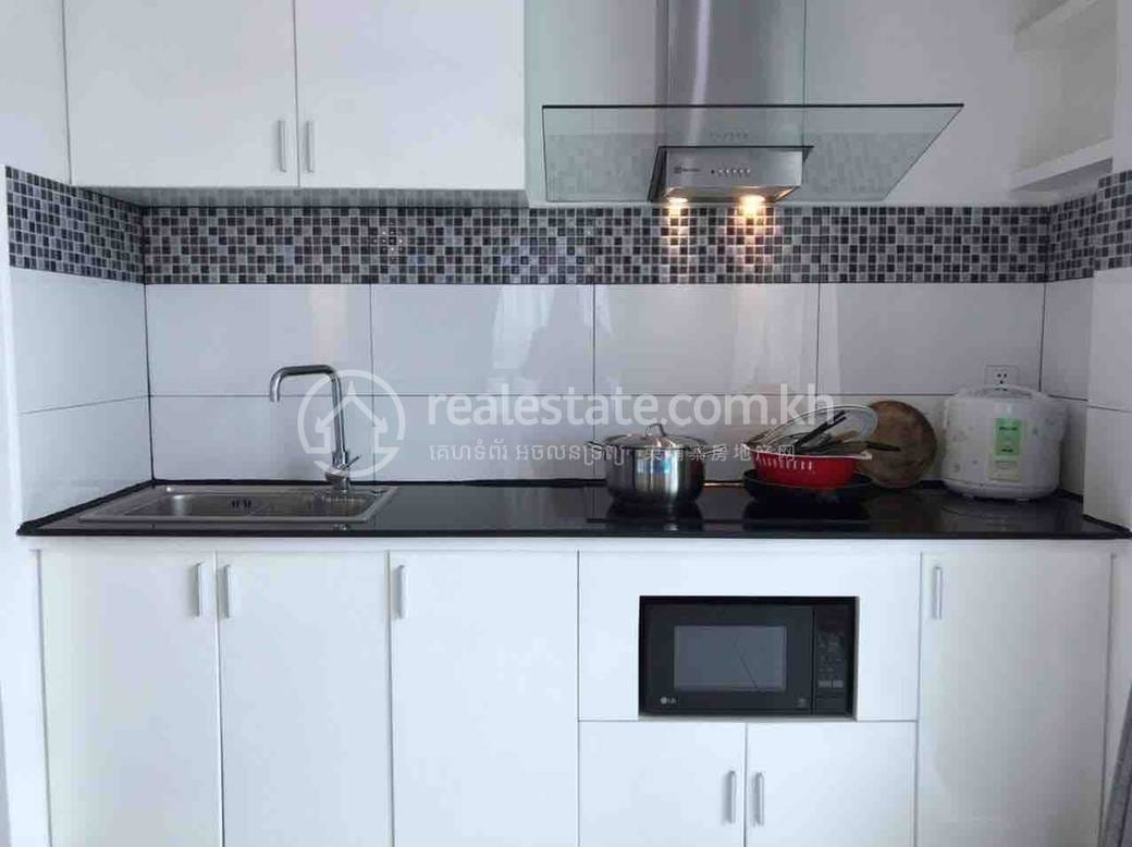 Apartment For Rent with 1 Parking Space