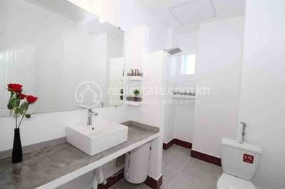Chamkarmon Апартаменты с Обслуживанием Для Аренды in Tonle Bassac Chamkarmon $900