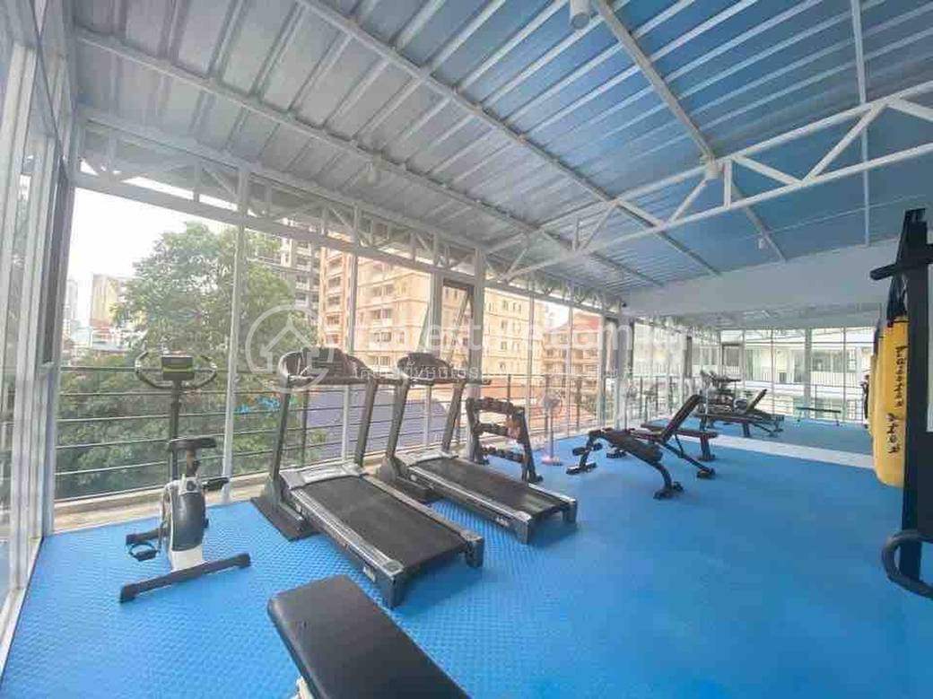 ផ្ទះល្វែង តម្លៃ $400