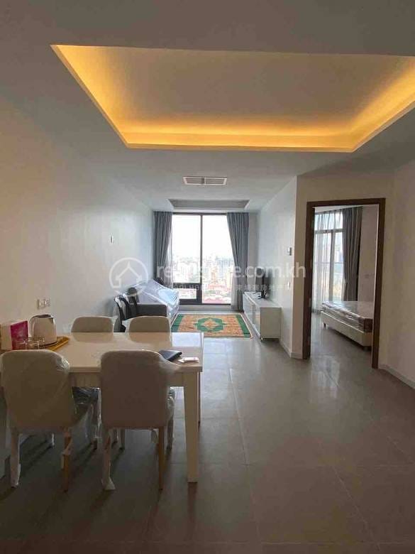 Chamkarmon Condo For Rent in Chamkarmon