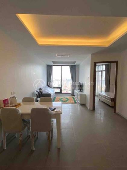Chamkarmon Condo For Rent in Chamkarmon