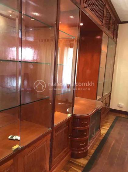 Villa For Rent in Boeng Keng Kang $5,000