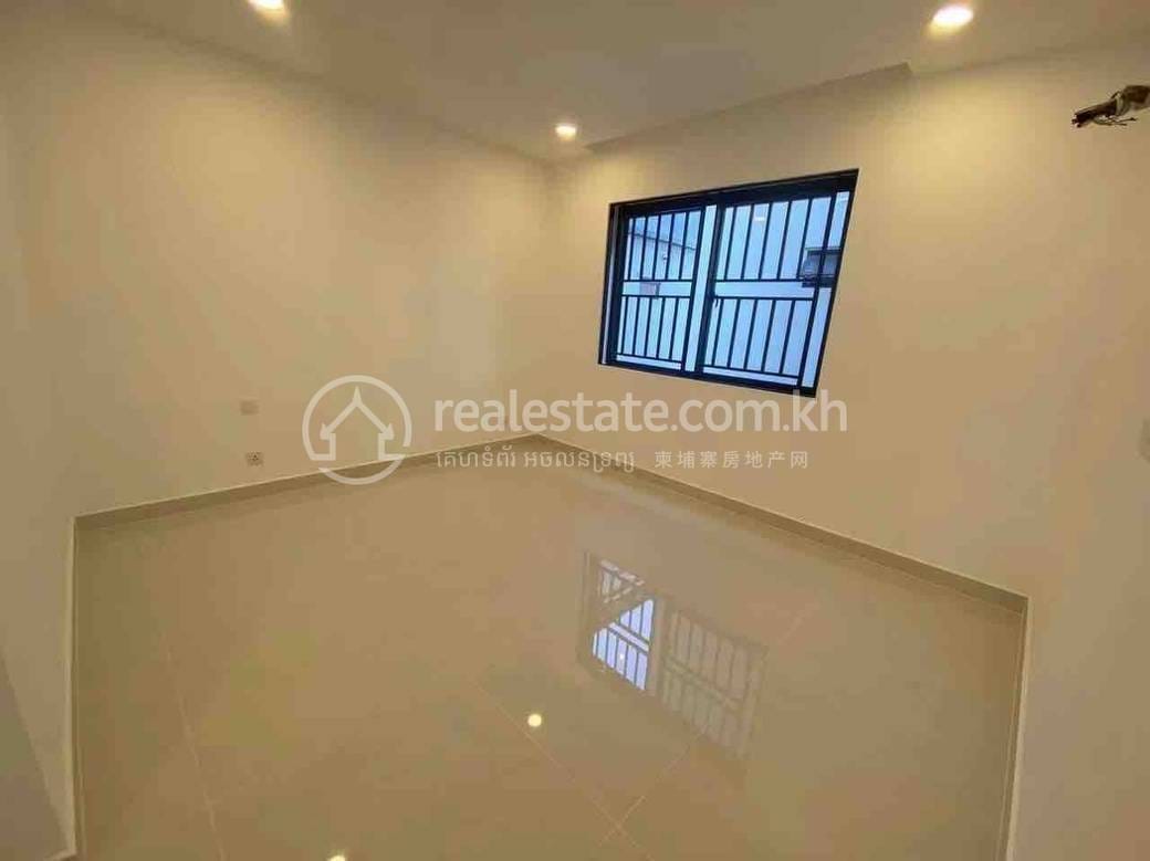Meanchey双子别墅出租，位于Boeung Tumpun 1Meanchey，价格$1,500