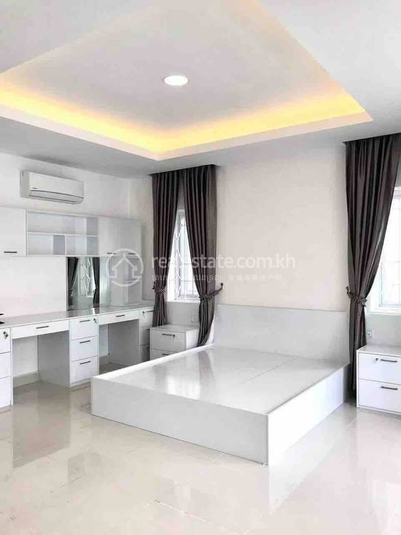 BKK 1, Boeng Keng Kang에 있는 Boeng Keng Kang 쌍둥이 별장 임대 $1,450
