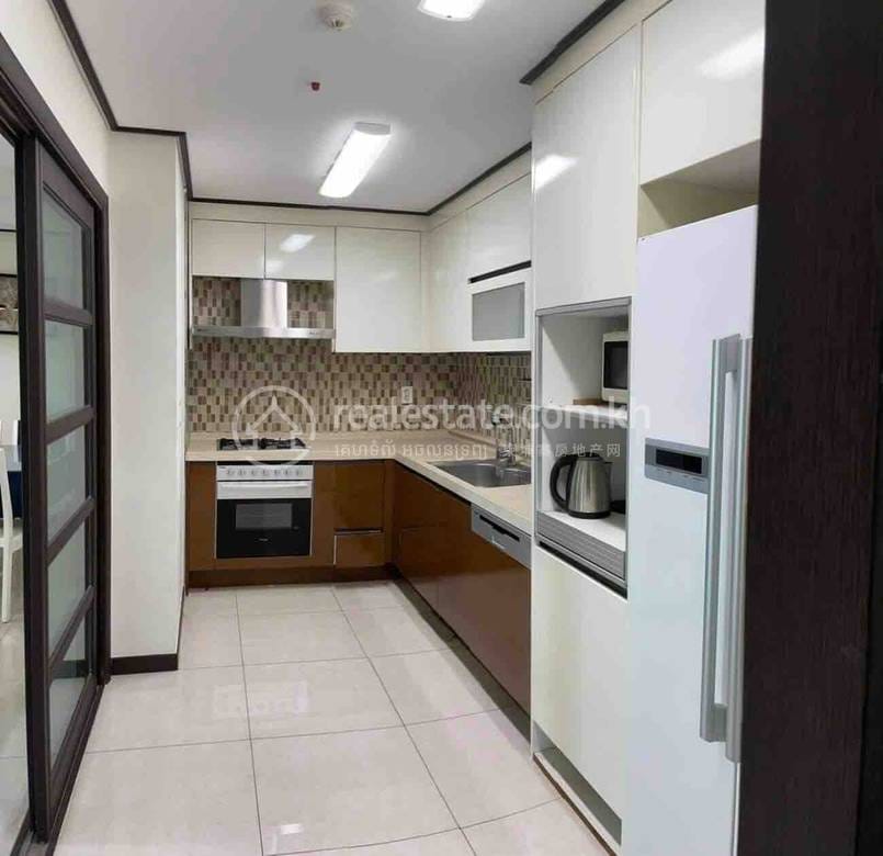 Apartment For Rent with 1 Parking Space