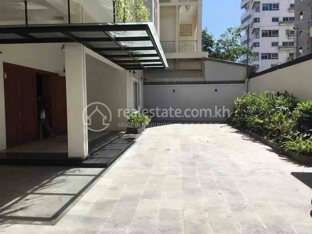 Villa À louer à Boeng Keng Kang $4,500