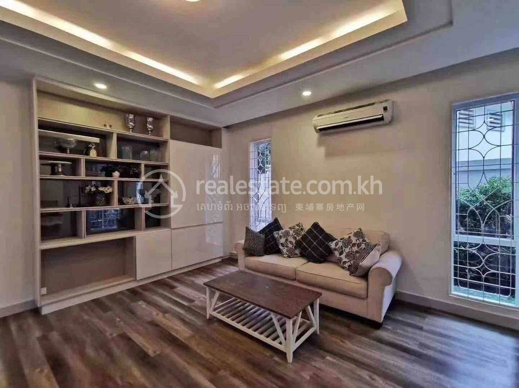 วิลล่า ราคา $3,800
