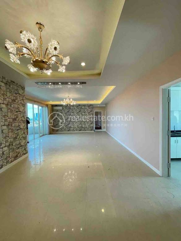 residential Condo for sale in Tonle Bassac ID 196030