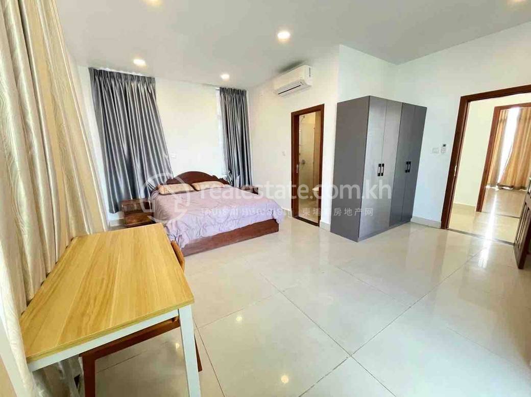 Chamkarmon Villa For Rent in Tonle Bassac Chamkarmon $7,000