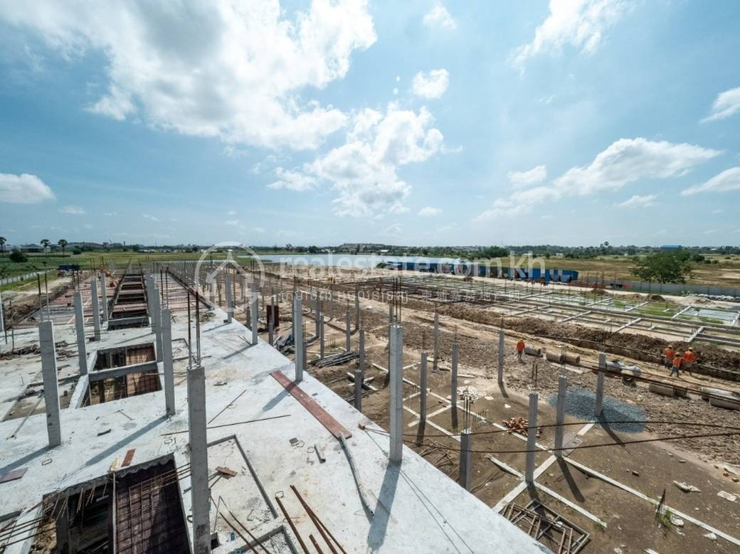 Sak Land 50M | $130,999 Dom z lokalem handlowym