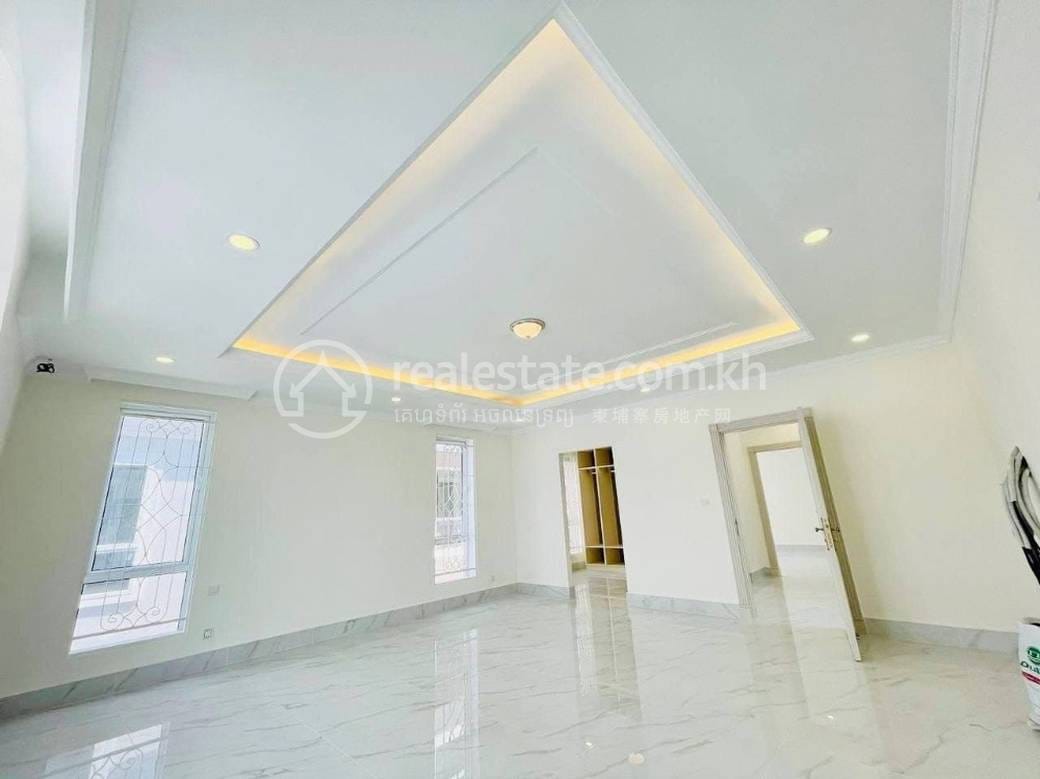 Chbar Ampov别墅出租，价格$5,500